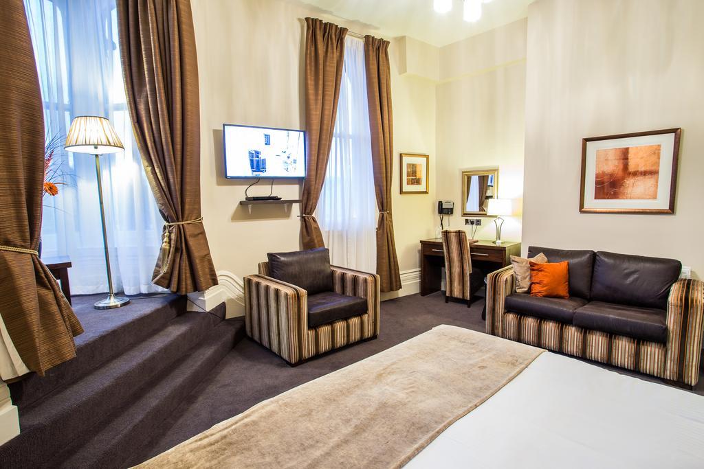 The Duke Of Edinburgh Hotel & Bar Barrow-in-Furness Extérieur photo