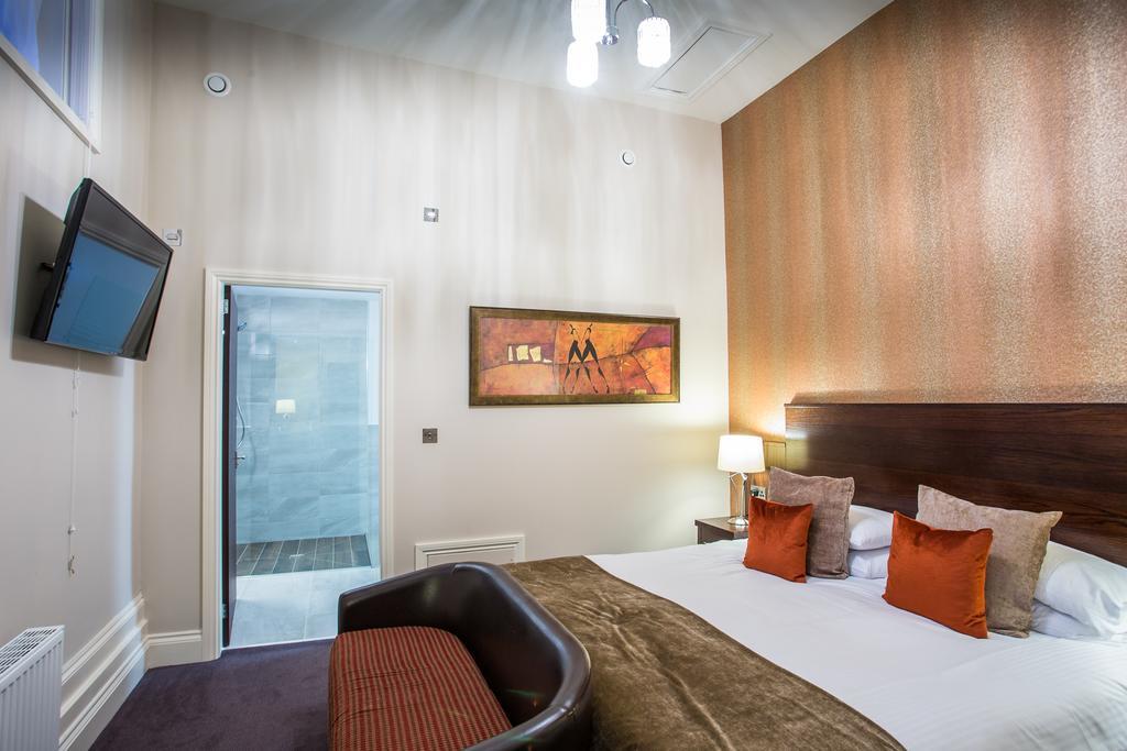 The Duke Of Edinburgh Hotel & Bar Barrow-in-Furness Extérieur photo