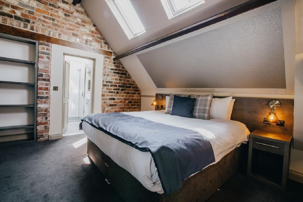 The Duke Of Edinburgh Hotel & Bar Barrow-in-Furness Extérieur photo