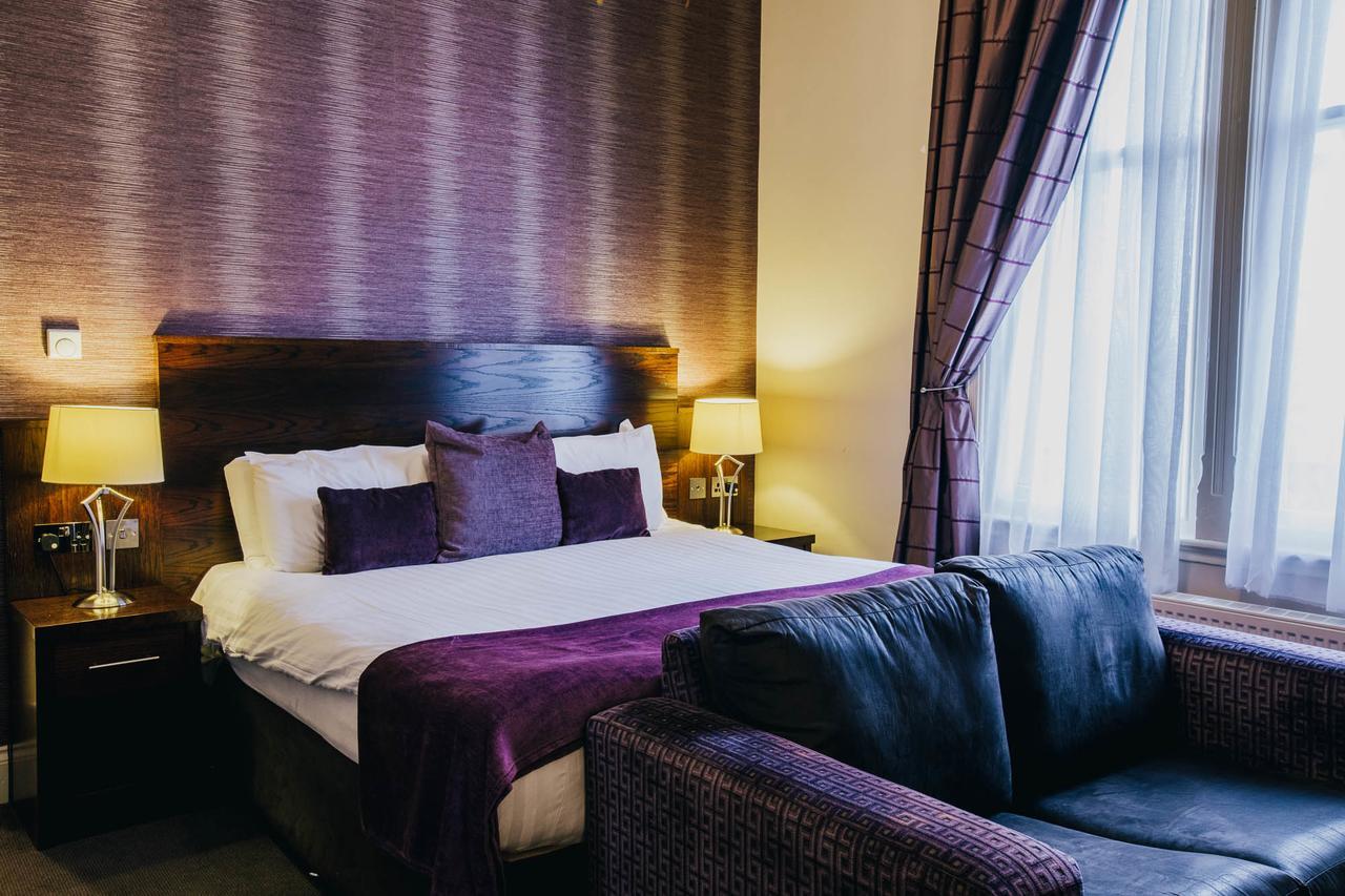The Duke Of Edinburgh Hotel & Bar Barrow-in-Furness Extérieur photo